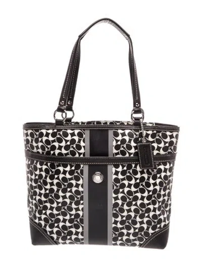 Pre-owned Coach Shoulder Bag In Black