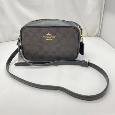 Pre-owned Coach Shoulder Bag () In Brown