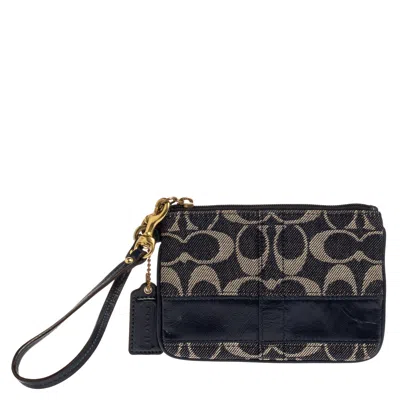 Coach Signature Canvas And Patent Leather Wristlet Clutch In Black