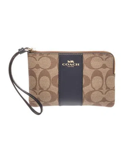Pre-owned Coach Signature Clutch In Brown