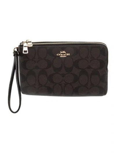 Pre-owned Coach Signature Clutch In Gray