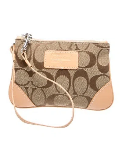 Pre-owned Coach Signature Clutch In Neutral