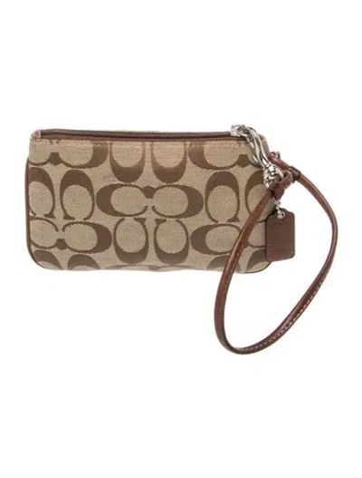 Pre-owned Coach Signature Clutch In Neutral