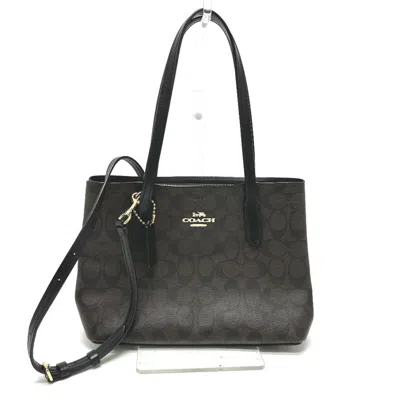 Pre-owned Coach Signature Line Handbag () In Brown