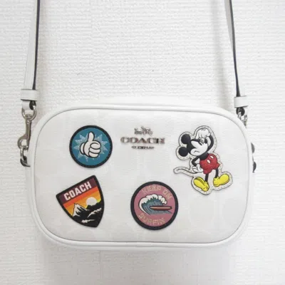 Pre-owned Coach Signature Shoulder Bag () In White