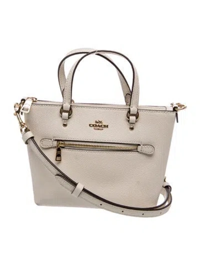 Pre-owned Coach Skull Tote In Neutral