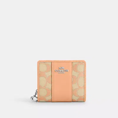 Coach Snap Wallet In Signature Jacquard In Pink