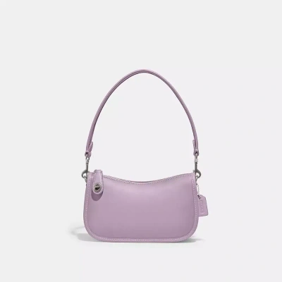 Coach Swinger 20 In Silver/soft Purple