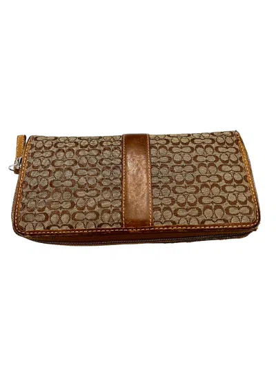 Pre-owned Coach Tabby Wallet Beige Beige Canvas Wallets Accessory () In Sand