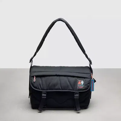 Coach Topia Loop Kuriertasche In Black