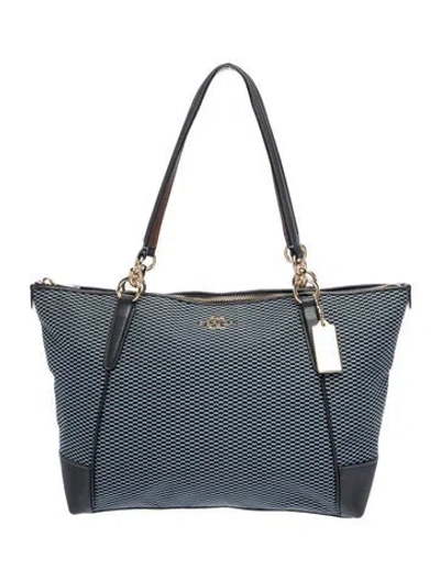 Pre-owned Coach Tote In Blue