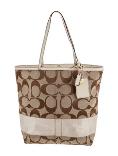 Pre-owned Coach Tote In Brown