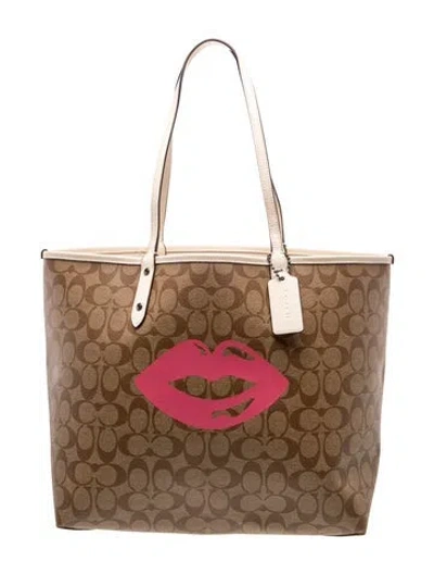 Pre-owned Coach Tote In Brown