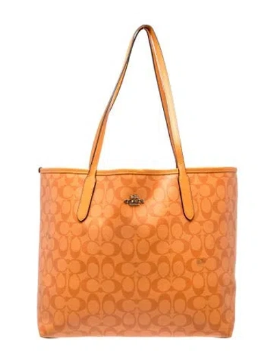 Pre-owned Coach Tote In Brown
