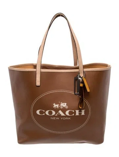 Pre-owned Coach Tote In Brown