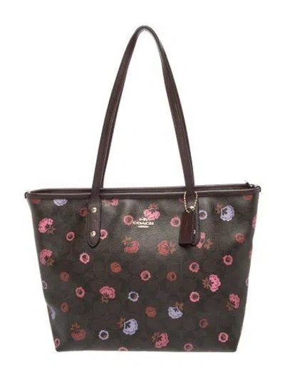 Pre-owned Coach Tote In Brown