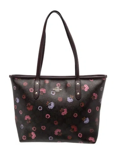 Pre-owned Coach Tote In Brown