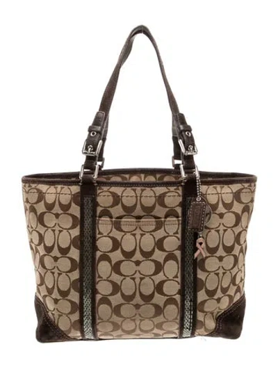 Pre-owned Coach Tote In Neutral