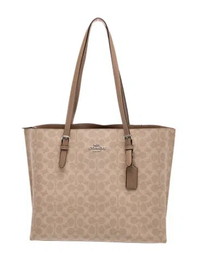 Pre-owned Coach Tote In Neutrals