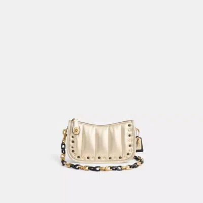 Coach Upcrafted Swinger 20 With Quilting In Gold