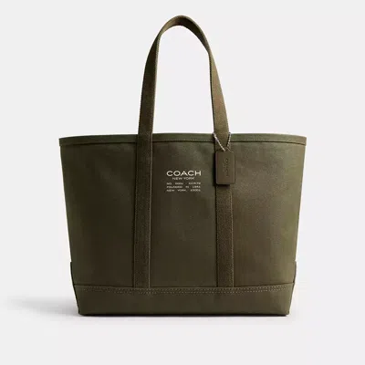 Coach Utility Tote In Green