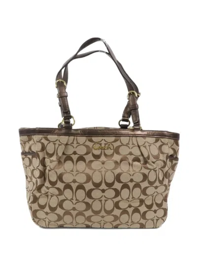 Pre-owned Coach Vintage Gallery Signature Monogram Tote Bag In Neutrals
