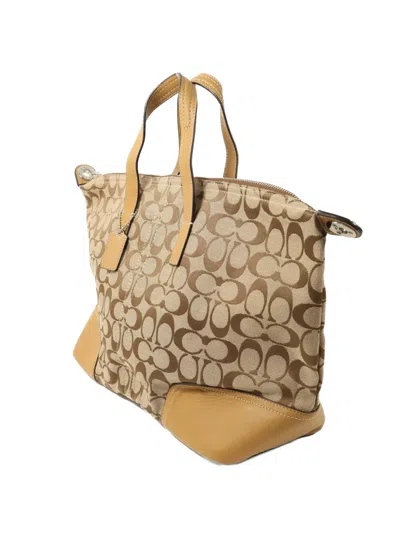 Pre-owned Coach Vintage Signature Logo-detail Tote Bag In Neutral