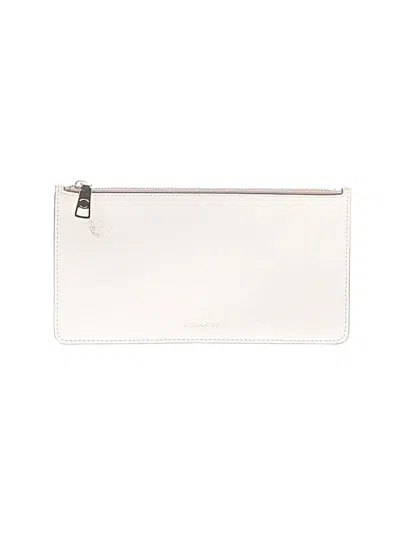 Pre-owned Coach Wallet In Ivory
