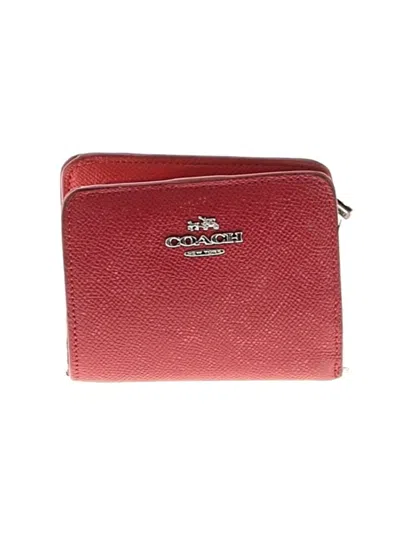 Pre-owned Coach Wallet In Red