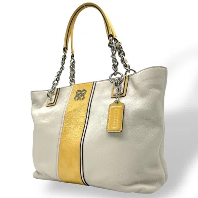 Pre-owned Coach White Yellow Patent Leather Leather Tote Bag ()