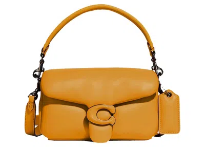 Pre-owned Coach Women's  Pillow Tabby Shoulder Bag 18 In Buttercup
