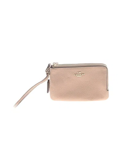 Pre-owned Coach Wristlet In Gold