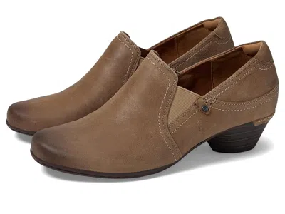 Cobb Hill Laurel V Shootie High In Brown