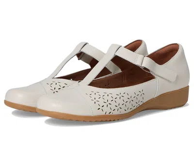 Cobb Hill Rowen In White