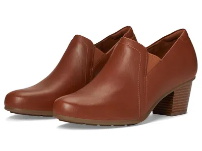 Cobb Hill Winny High In Brown