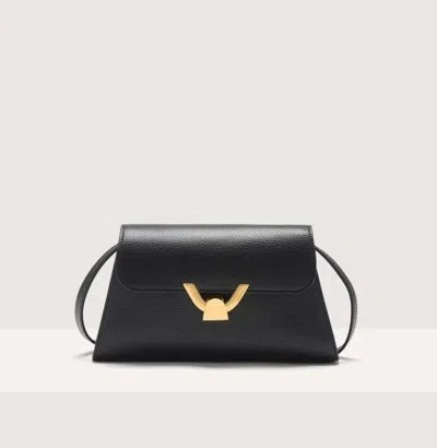 Coccinelle Dew Ss25 Qtf 12 03 01 001 In Black