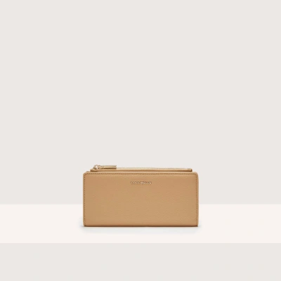 Coccinelle Large Grained Leather Wallet Metallic Soft In Fresh Beige