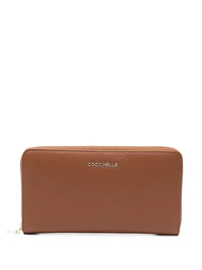 Coccinelle Logo-plaque Leather Wallet In Brown