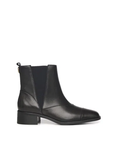 COCCINELLE NIKLA CHELSEA BOOT