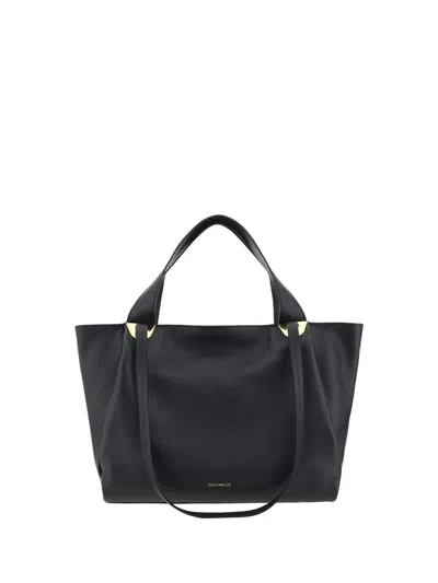 Coccinelle Oliver Shoulder Bag In Noir