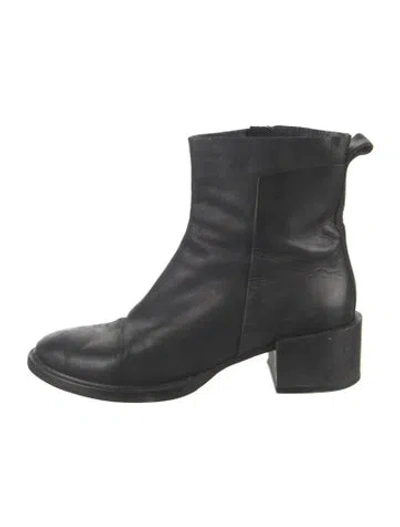 Pre-owned Coclico Leather Boots In Black