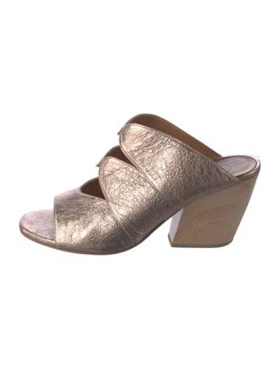 Pre-owned Coclico Leather Cutout Accent Slides