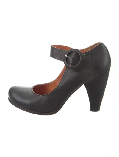Pre-owned Coclico Leather Pumps In Black