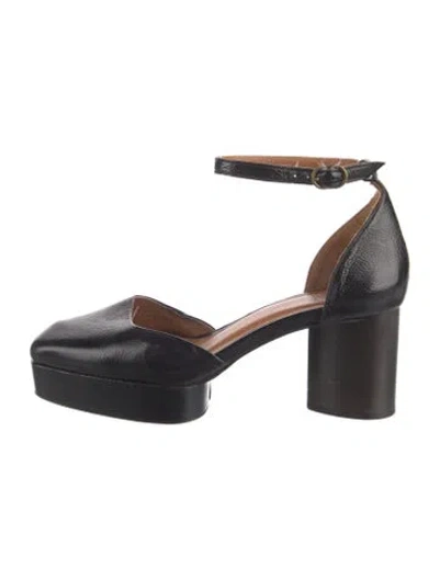 Pre-owned Coclico Leather Pumps In Black