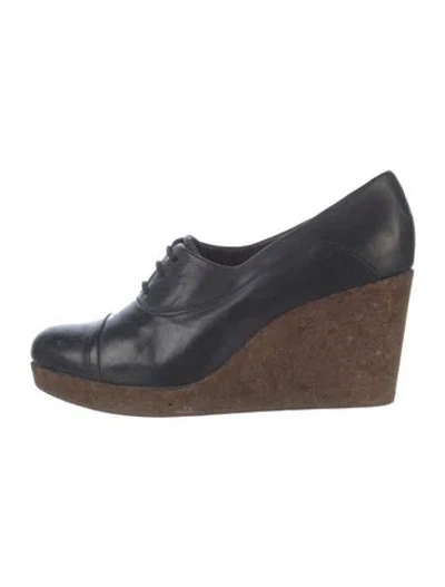 Pre-owned Coclico Leather Pumps In Brown