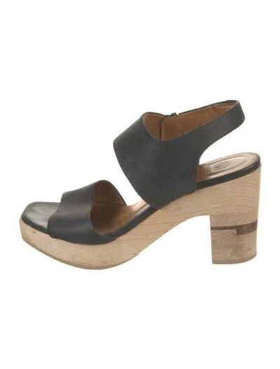 Pre-owned Coclico Leather Sandals In Black/neutrals