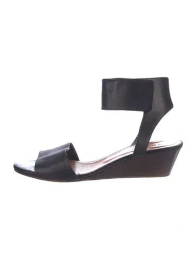 Pre-owned Coclico Leather Sandals In Blue