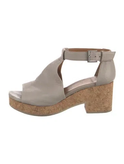 Pre-owned Coclico Leather Sandals In Gray