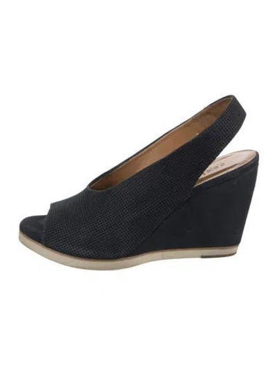 Pre-owned Coclico Leather Slingback Pumps In Blue