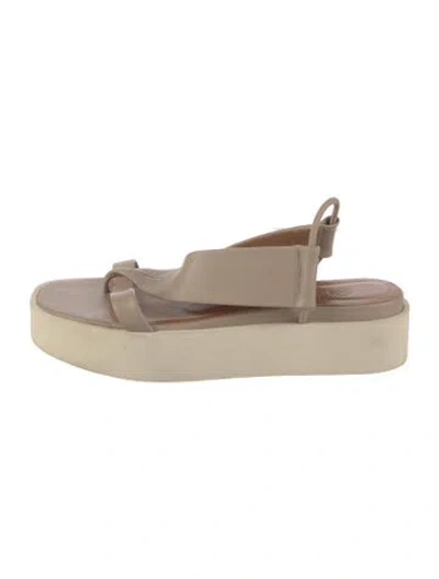 Pre-owned Coclico Leather Slingback Sandals In Neutral